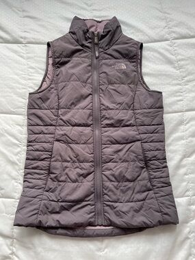 Kids The North Face Quilted Vest in Mauve (large 14-16) fits women xs/s